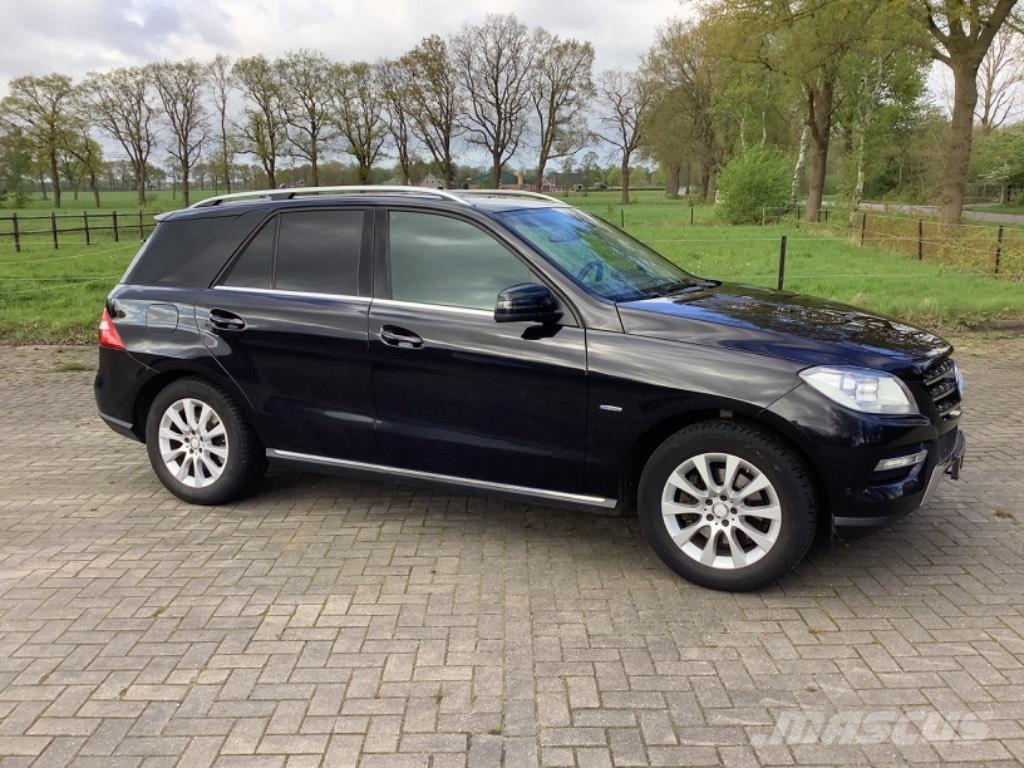 Mercedes-Benz ML 350 Всюдиходи