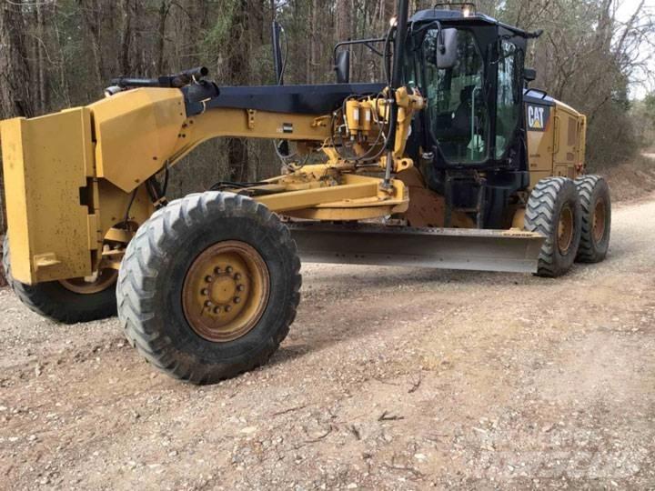CAT 12M2 Грейдери