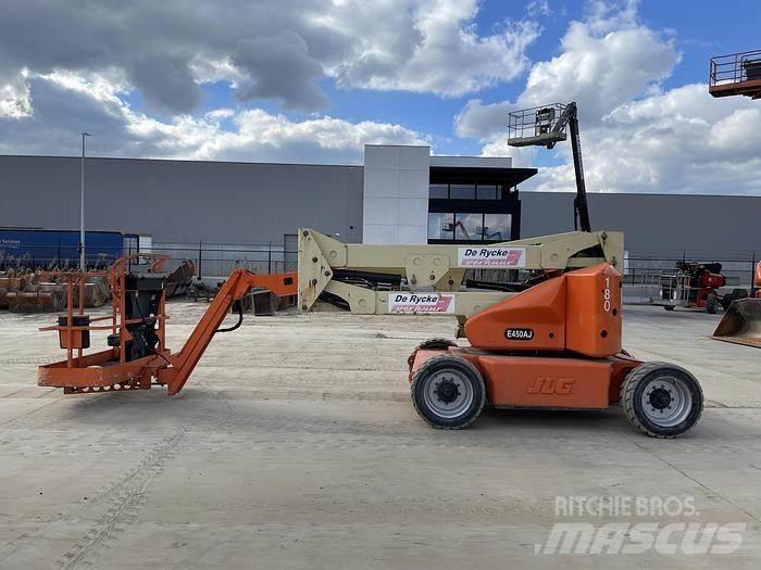 JLG E450AJ Колінчаті підйомники