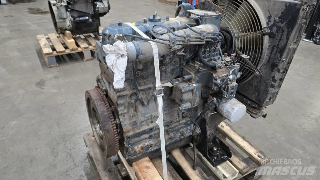Kubota V 2203 E Двигуни