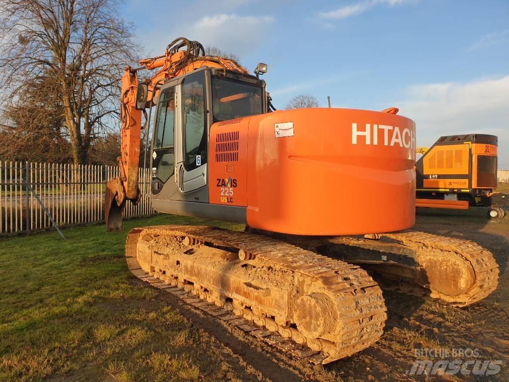 Hitachi ZX225USLC-3 Гусеничні екскаватори