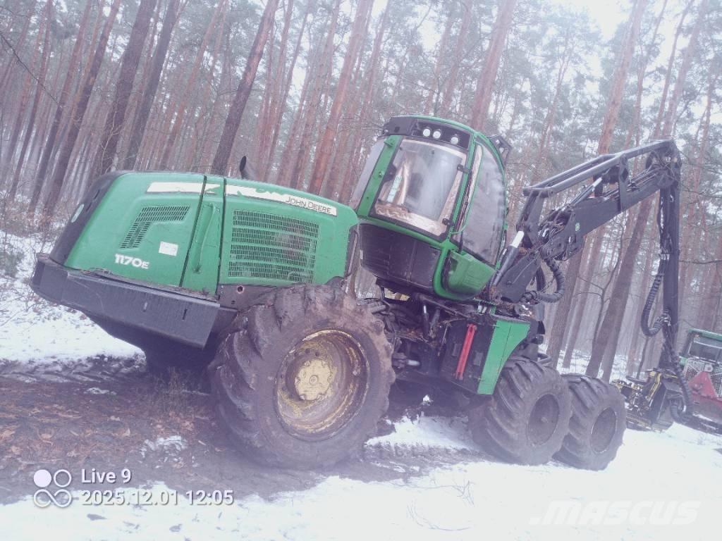 John Deere 1170 E Харвестери