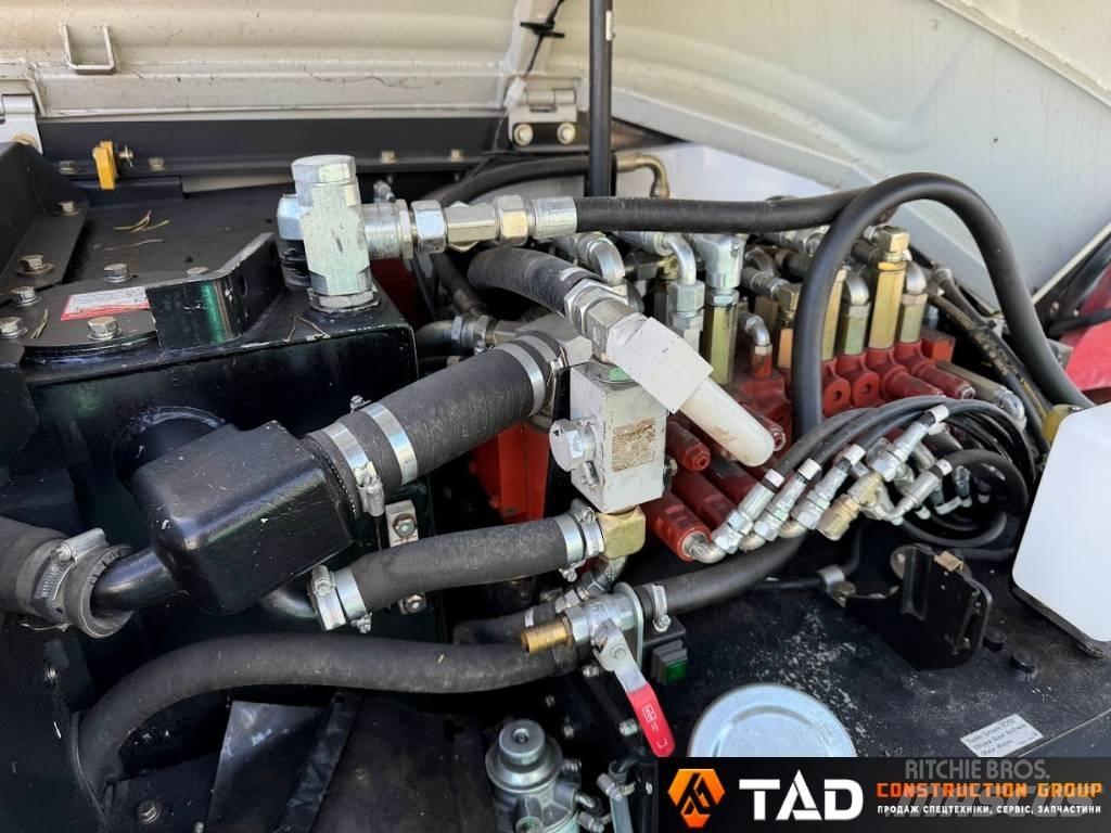 Takeuchi TB 285 Гусеничні екскаватори