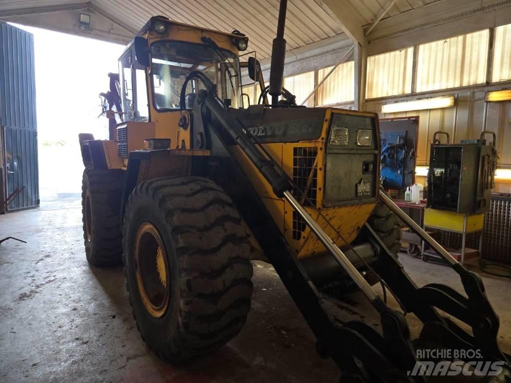 Volvo BM 6300 6300 Екскаватори-навантажувачі