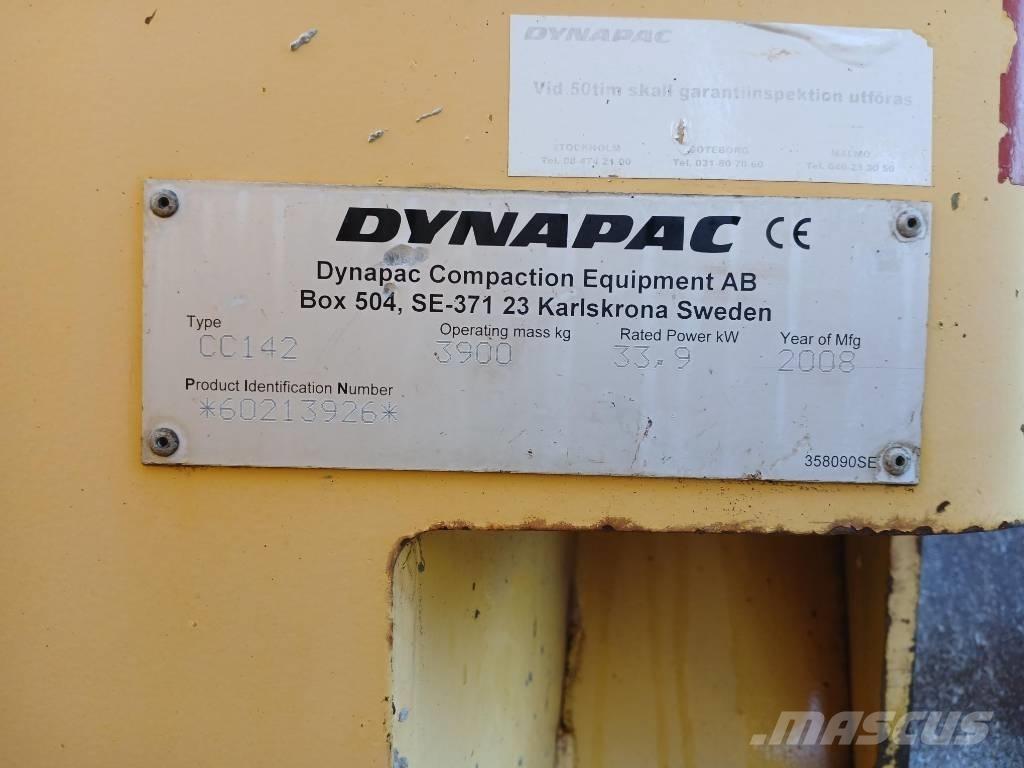 Dynapac CC142, Vält Котки тротуарні
