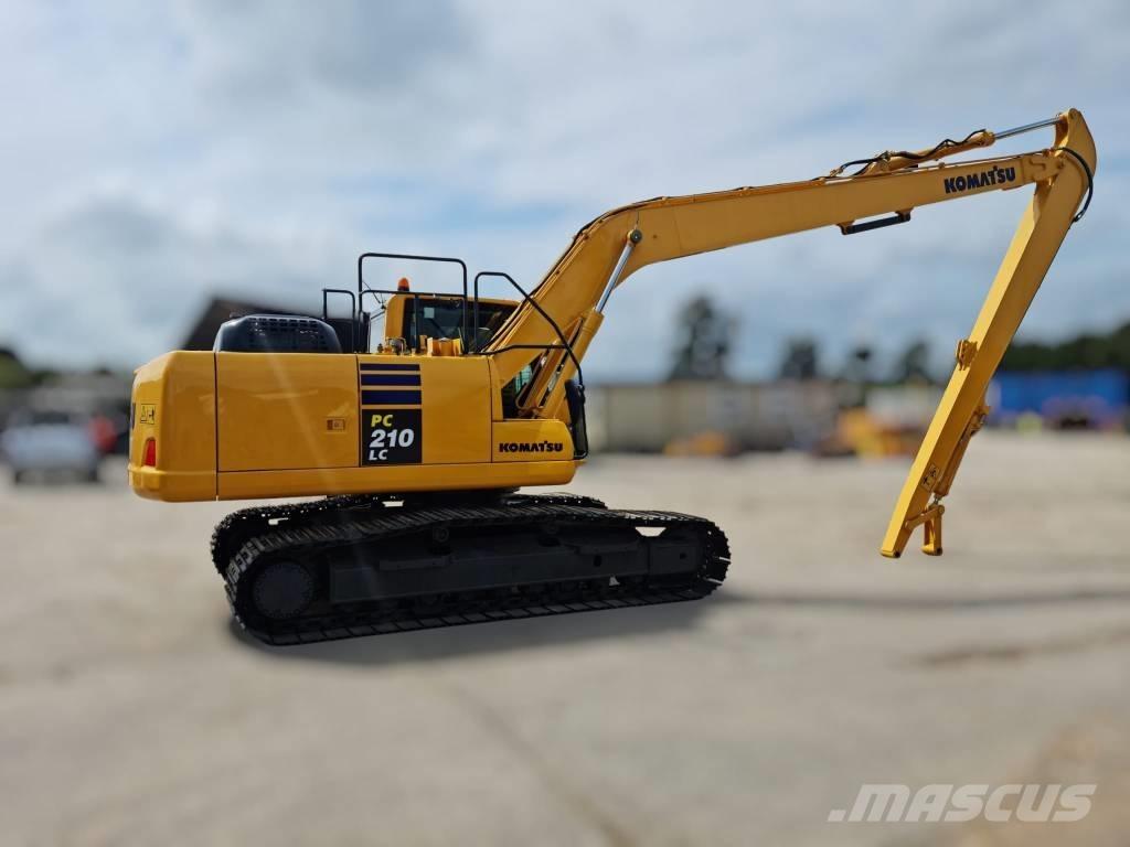 Komatsu PC 210 LC-10 Гусеничні екскаватори