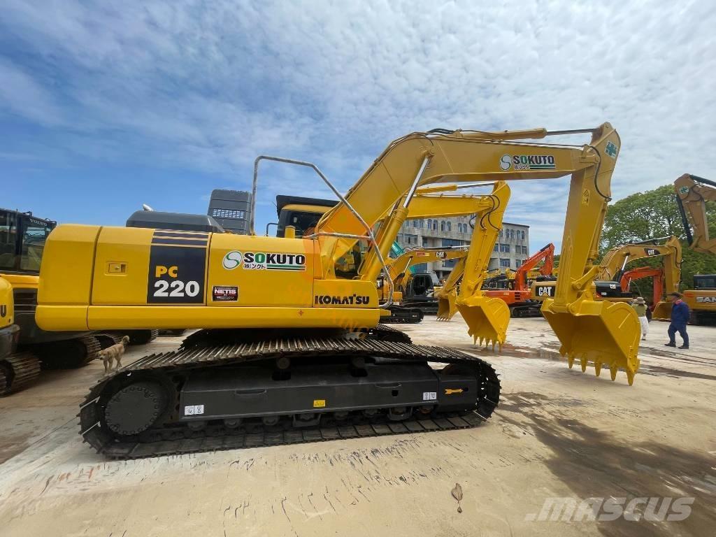 Komatsu PC 220-7 Гусеничні екскаватори