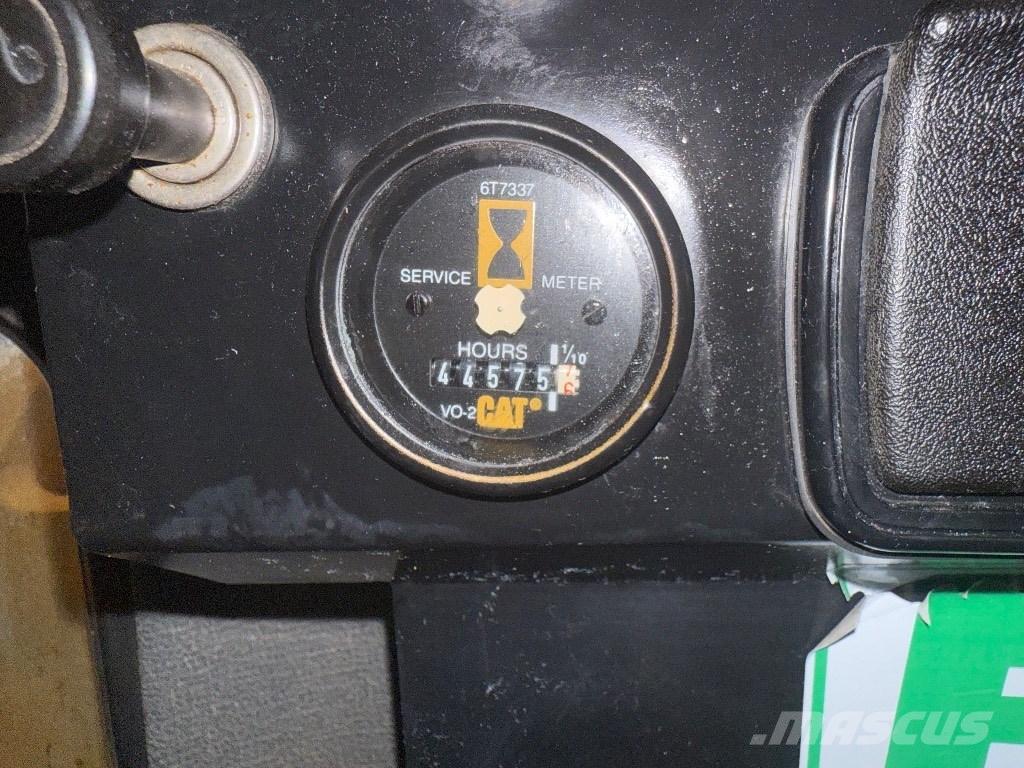 CAT 988 F II Фронтальні навантажувачі