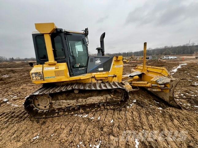 Komatsu D 41 E Гусеничні бульдозери