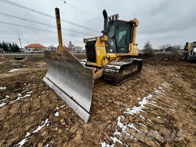 Komatsu D 41 E Гусеничні бульдозери