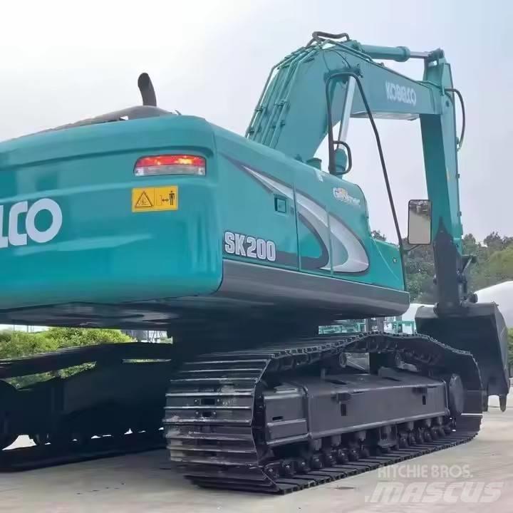 Kobelco SK200 Гусеничні екскаватори