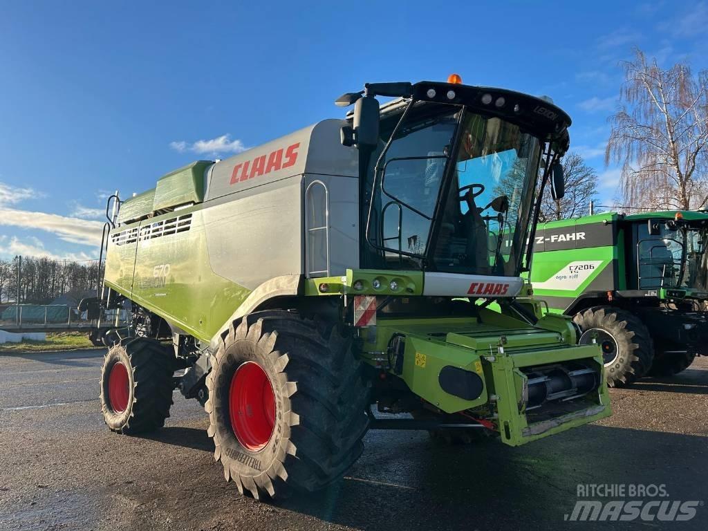 CLAAS Lexion 670 Зернозбиральні комбайни