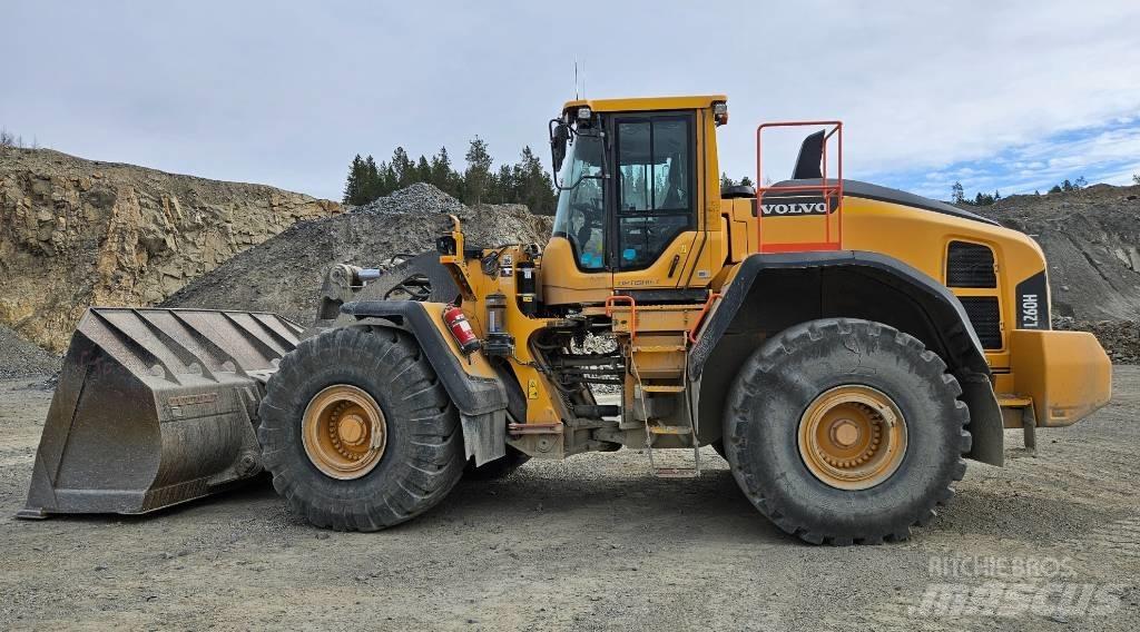 Volvo L 260 H Фронтальні навантажувачі