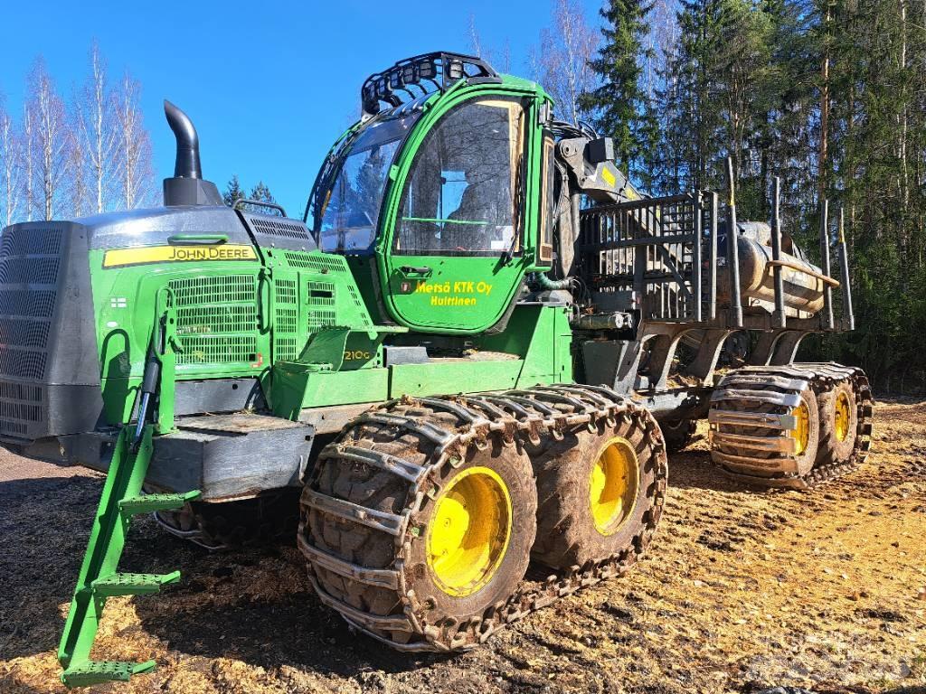 John Deere 1210G Форвардери