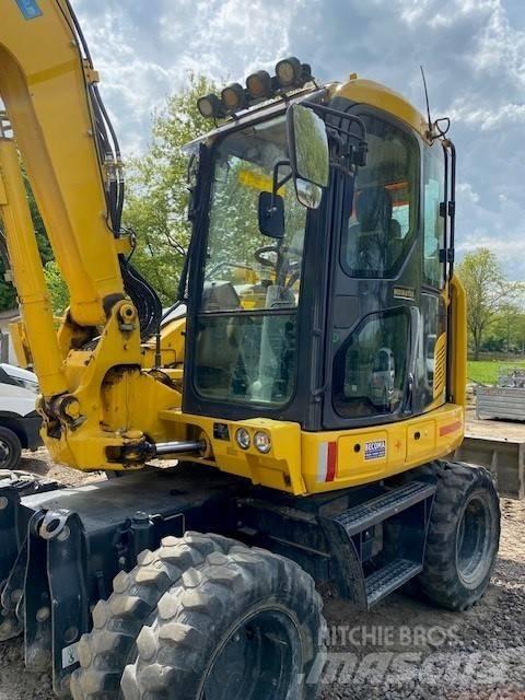 Komatsu PW98MR-11 Колісні екскаватори