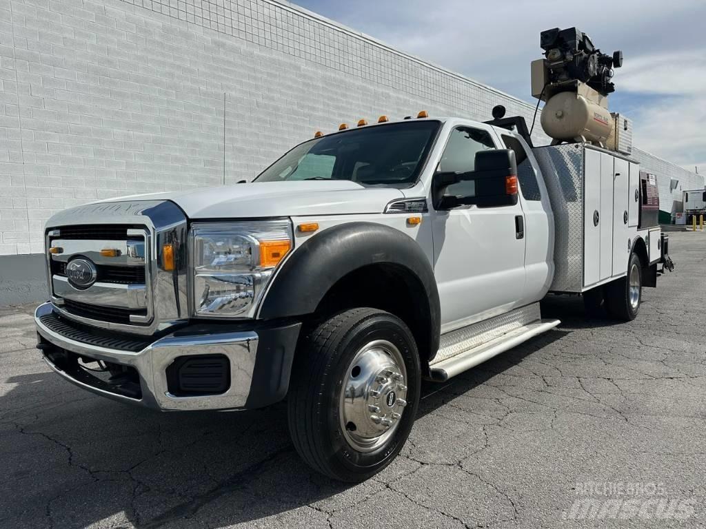Ford F 450 Шасі з кабіною