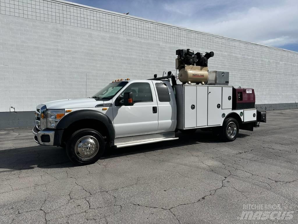 Ford F 450 Шасі з кабіною