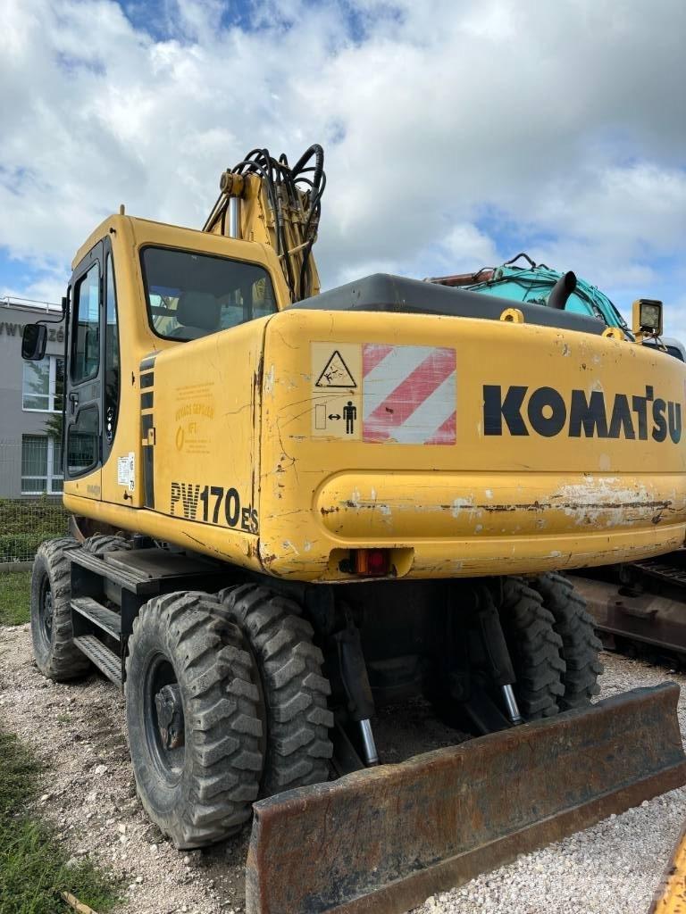 Komatsu PW 170 ES-6K Колісні екскаватори