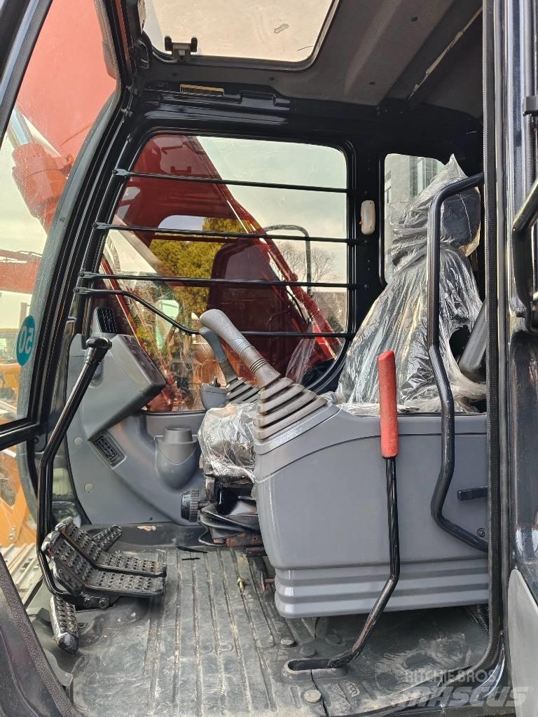 Hitachi ZX 130 LC Гусеничні екскаватори