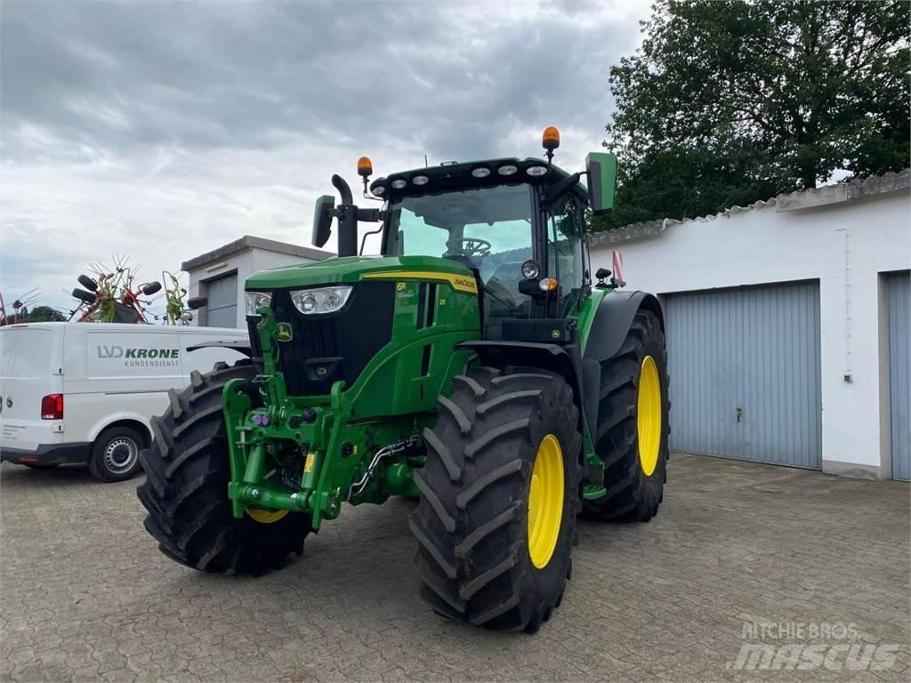 John Deere 6R 215 Трактори