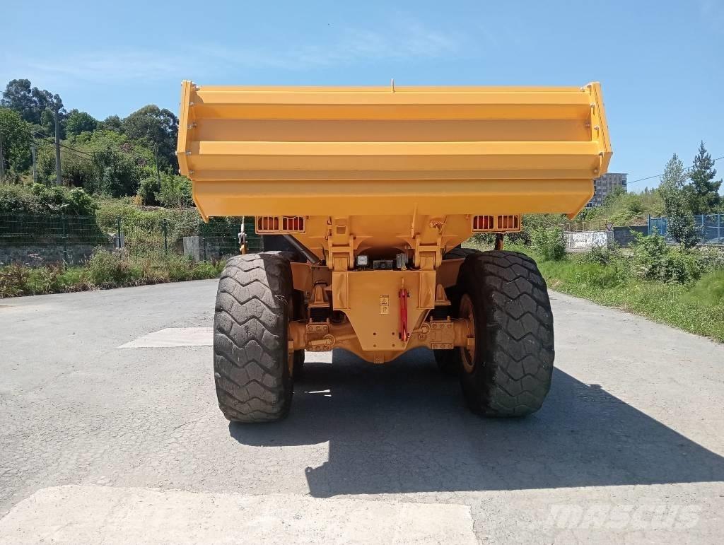 Volvo A 25 F Зчленовані самоскиди