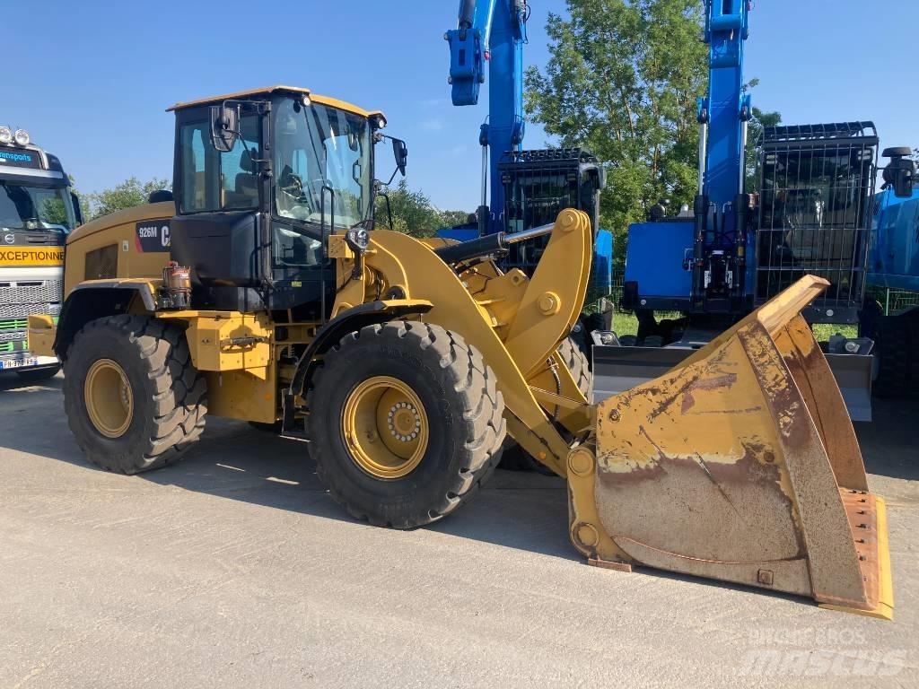 CAT 926M Фронтальні навантажувачі