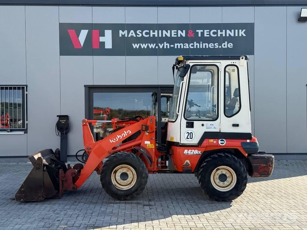 Kubota R 420 Фронтальні навантажувачі