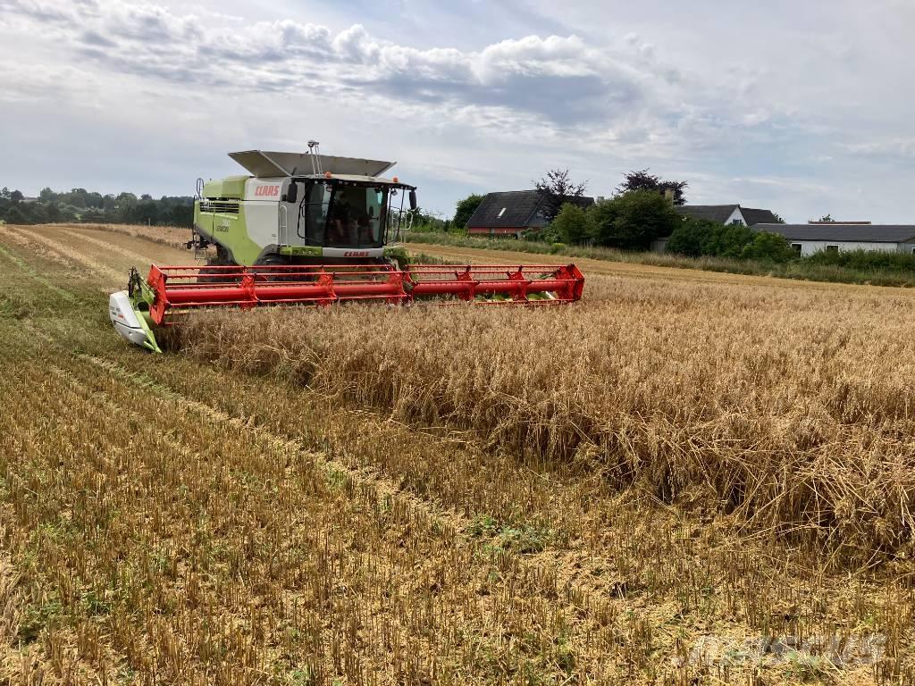 CLAAS Lexion 760 Зернозбиральні комбайни