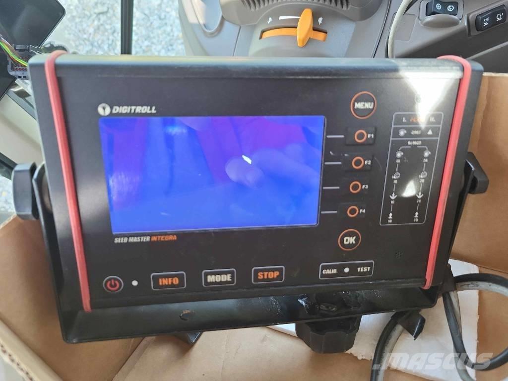  Pneusej Optimus 600 Сівалки