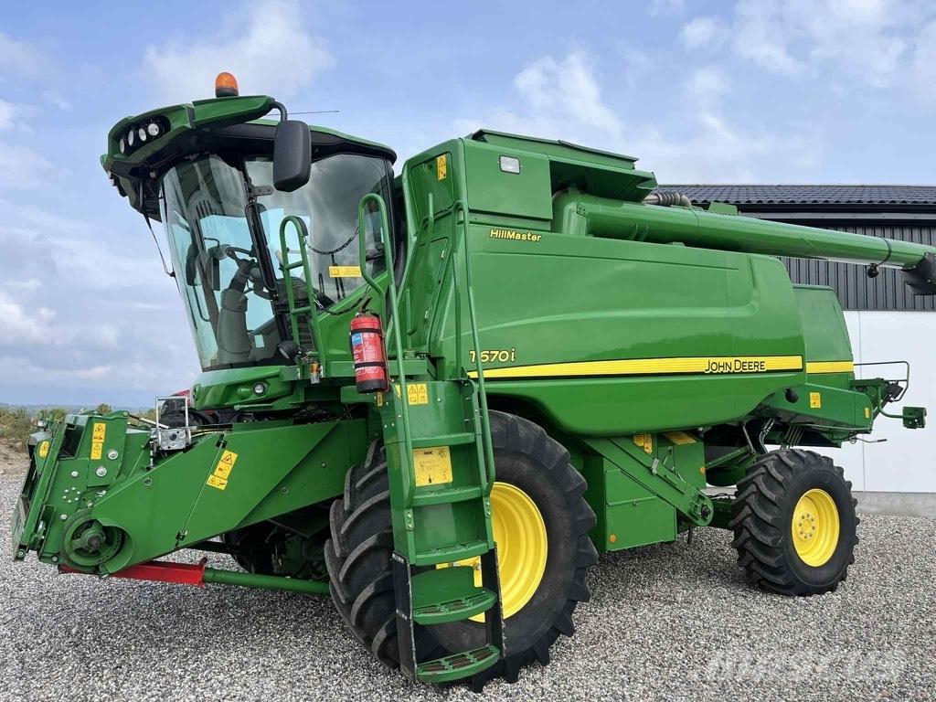John Deere T 670 i Зернозбиральні комбайни