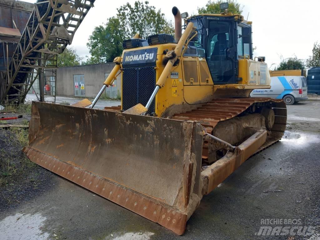 Komatsu D65PX-18 Гусеничні бульдозери