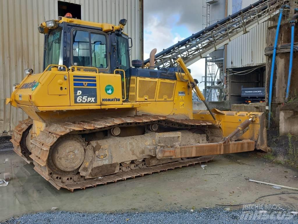 Komatsu D65PX-18 Гусеничні бульдозери