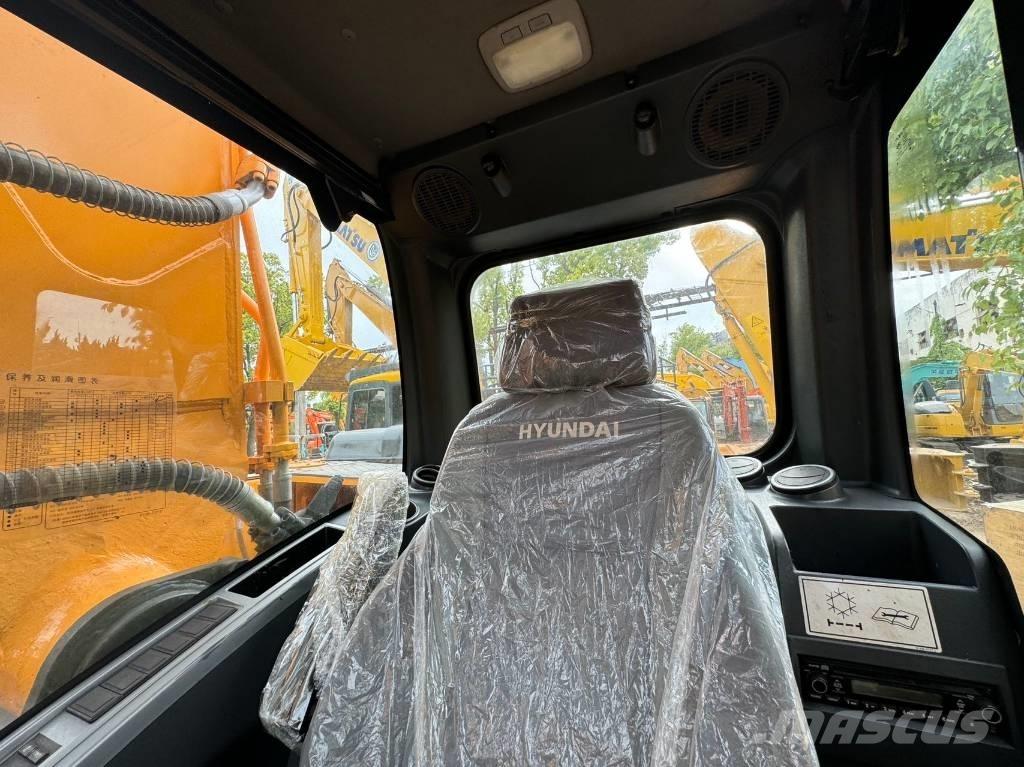 Hyundai 305 LC Гусеничні екскаватори