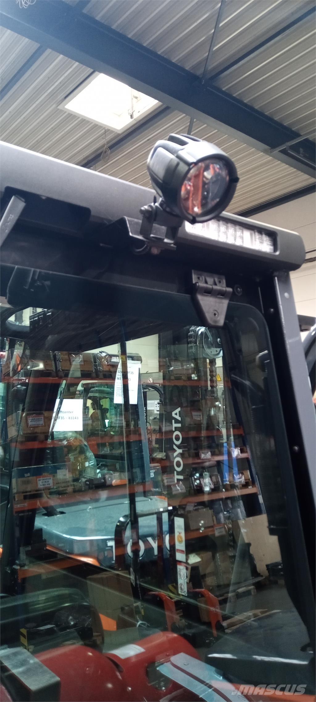 Toyota 02-8FGF25 Газові навантажувачі