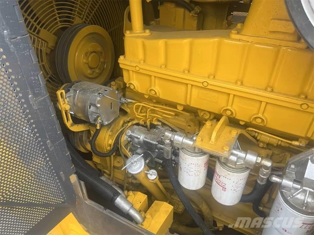 Shantui SD32 Гусеничні бульдозери