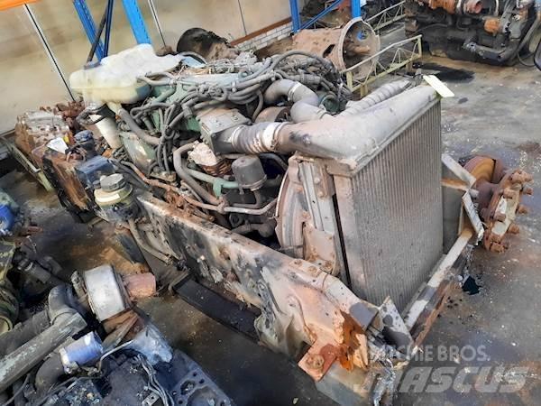 Volvo D6B220 Двигуни