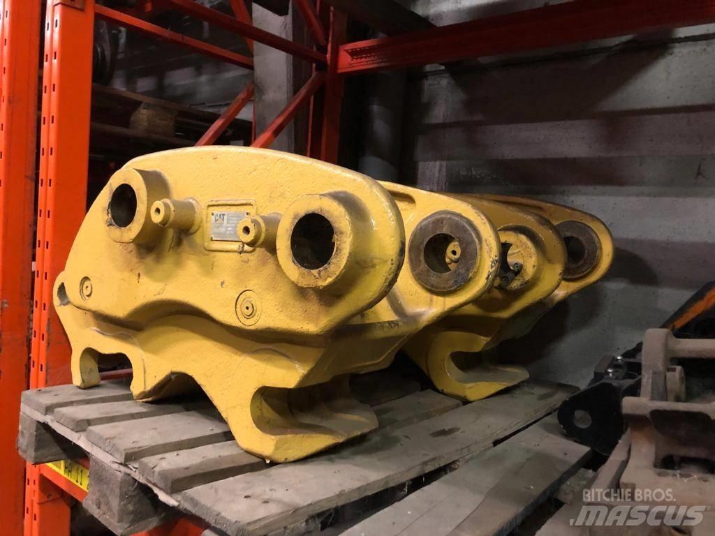 CAT 318 quick Hitch Інше обладнання