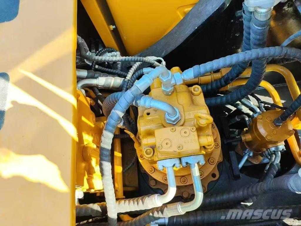 Sany SY215C Гусеничні екскаватори