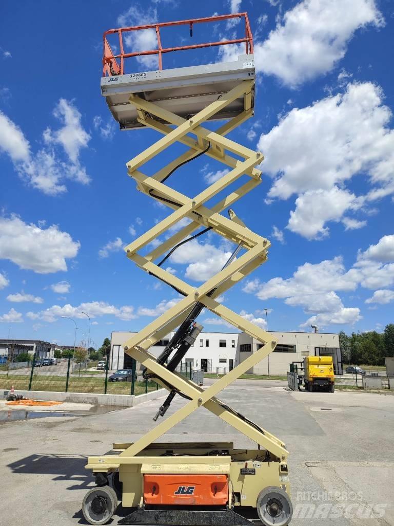 JLG 3246 ES Підйомники-ножиці