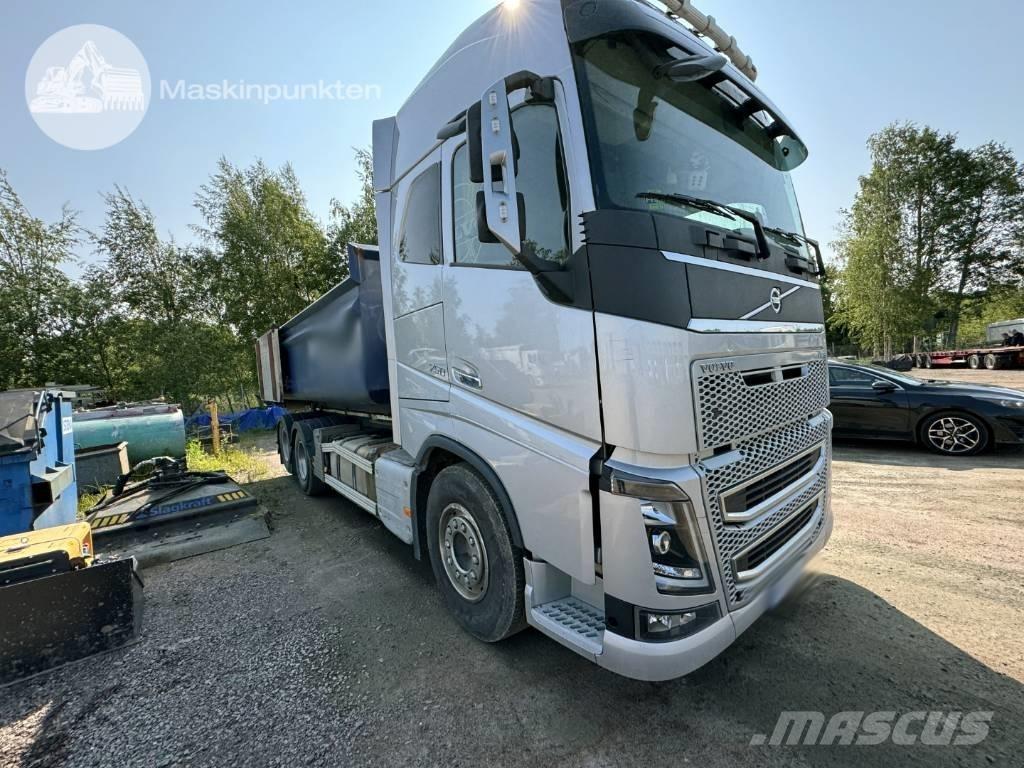 Volvo FH 16 750 Вантажівки з гаковим підйомом