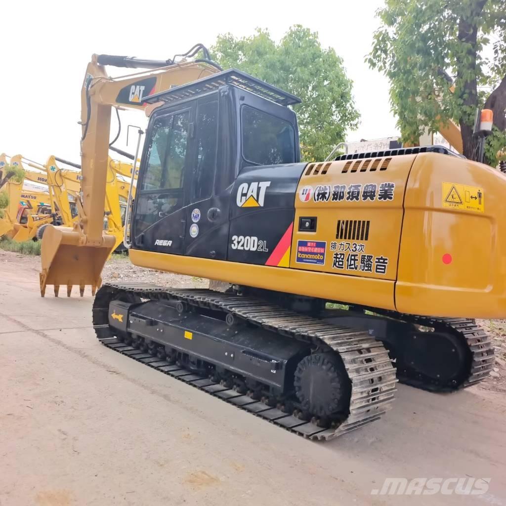CAT 324D2L Гусеничні екскаватори