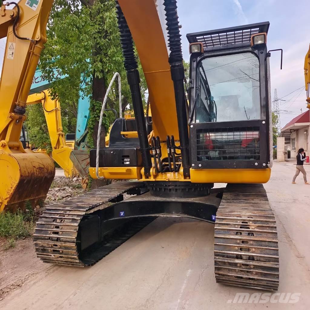 CAT 324D2L Гусеничні екскаватори