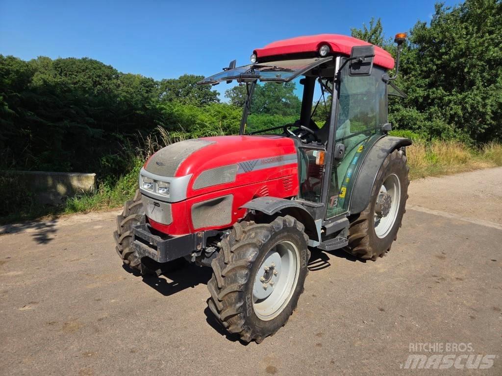 McCormick F 90 Трактори