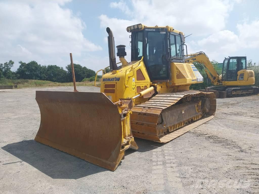 Komatsu D61PX-23 Гусеничні бульдозери