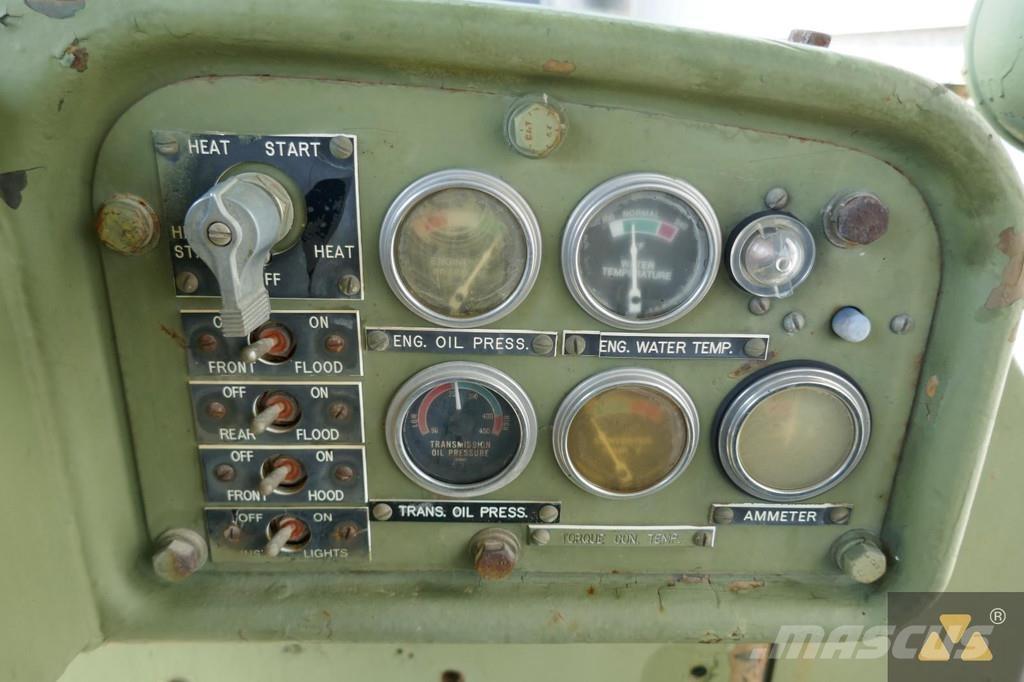 CAT D7F Ex-army Гусеничні бульдозери