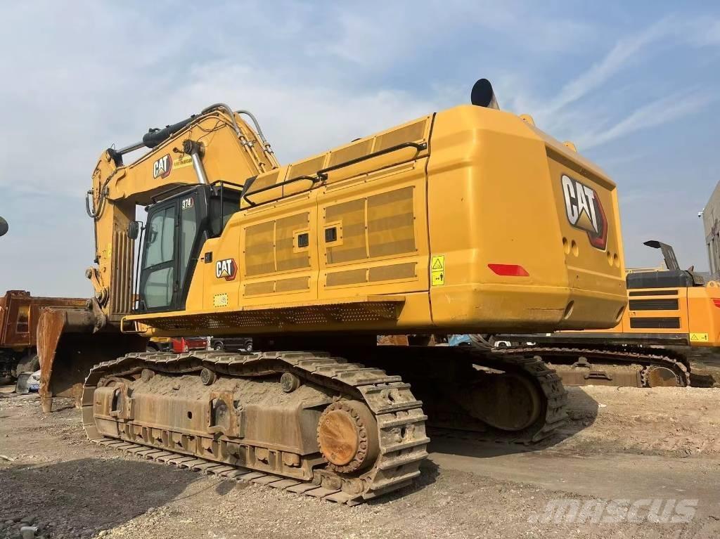 CAT 374 Гусеничні екскаватори