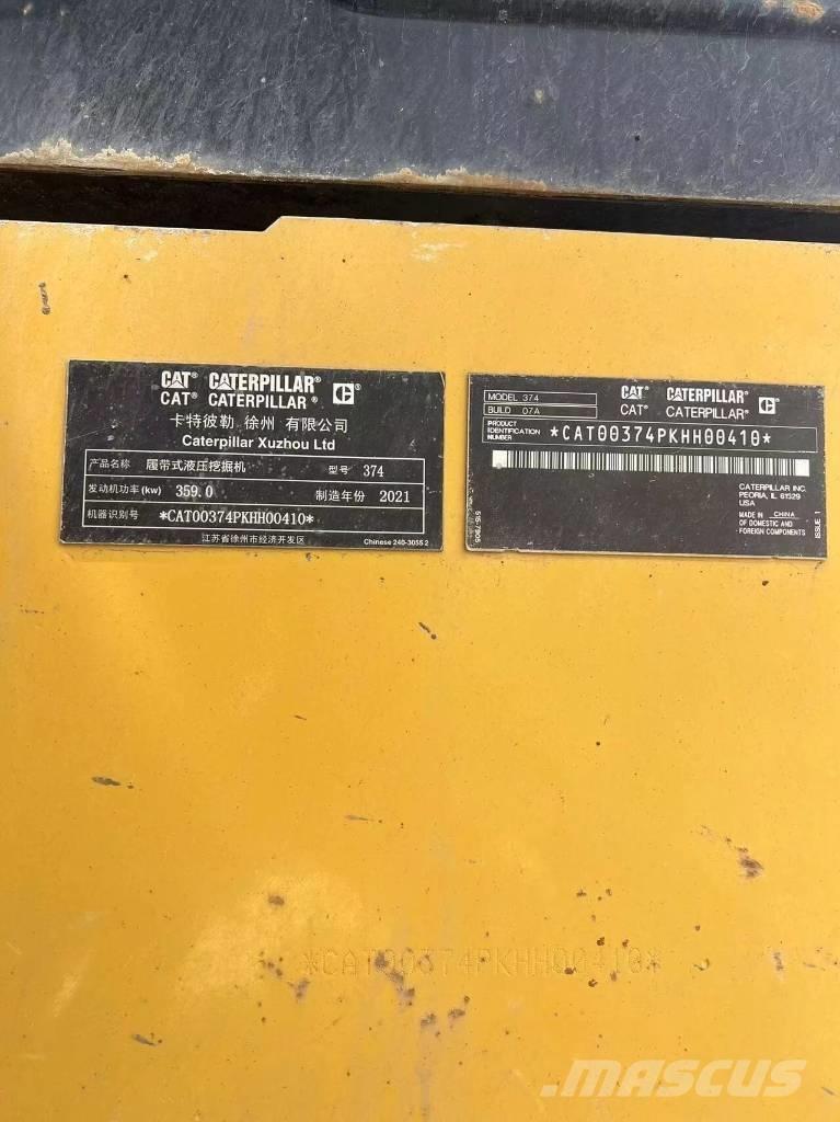 CAT 374 Гусеничні екскаватори