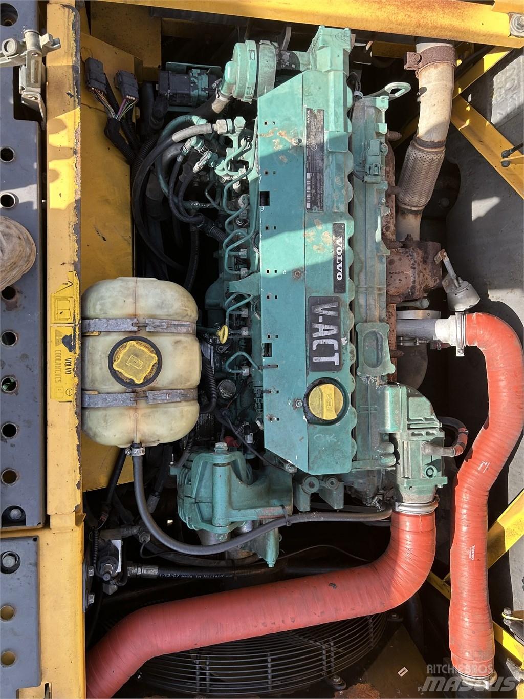  Excavator Volvo Колісні екскаватори