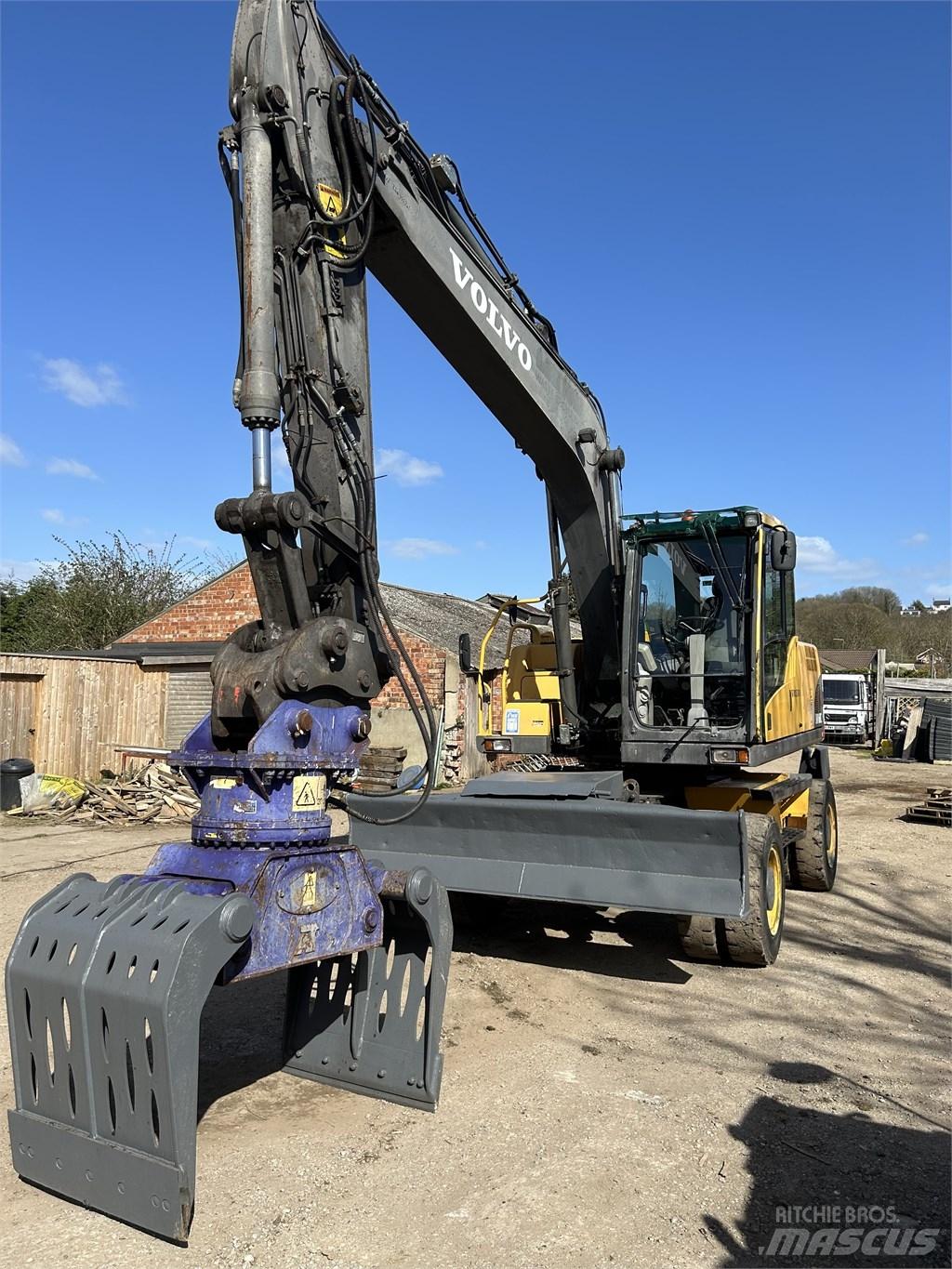  Excavator Volvo Колісні екскаватори