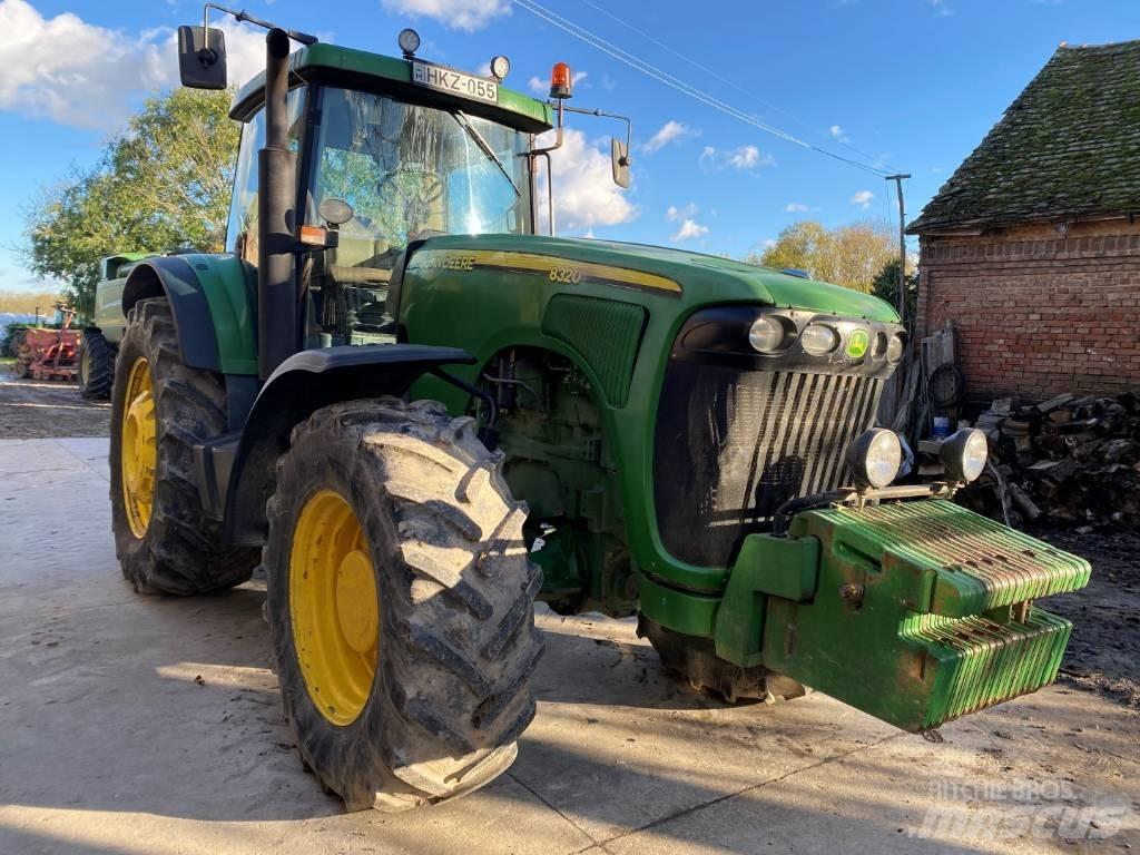 John Deere 8320 Трактори